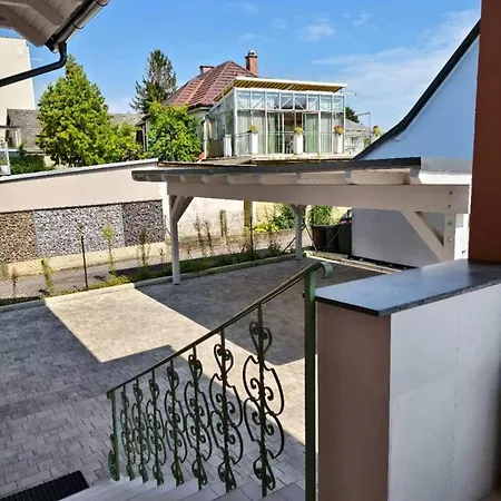 - Rx * Gartenstadt